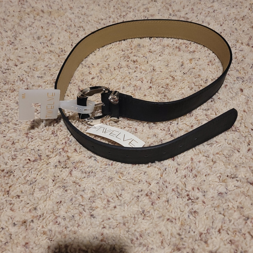 NWT - Leather belt